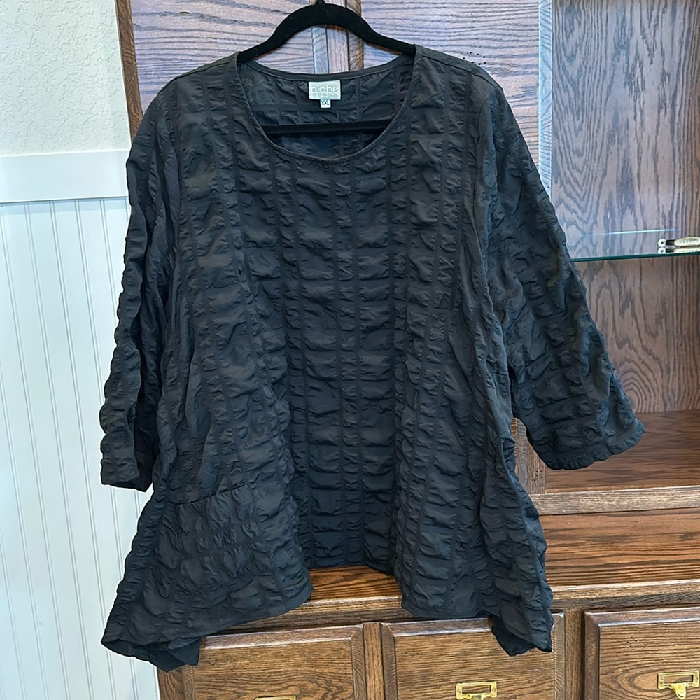 Niche Tunic